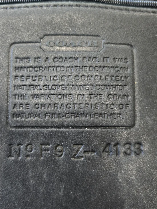 Vintage 1999 Coach Black Leather Tote with Gold Hardware - Picture 6 of 10